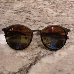 Ray Ban Erica classic sunglasses